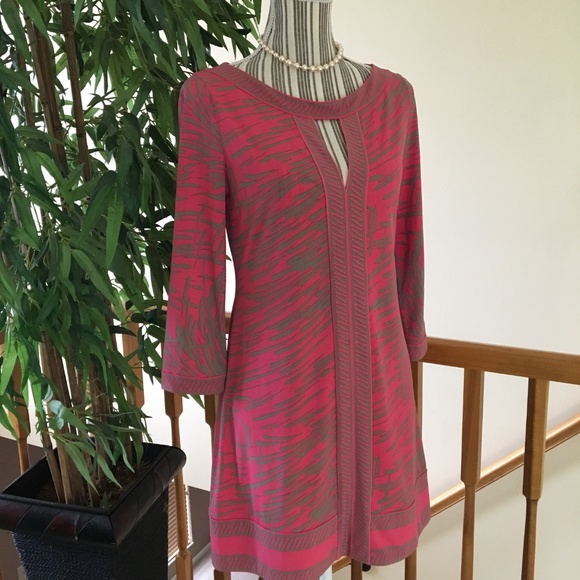 BCBG Maxazria Keyhole Dress Size Small - Picture 5 of 9